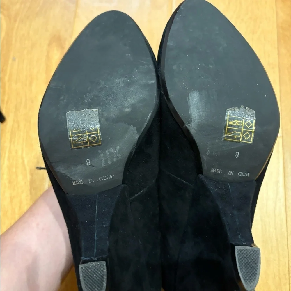 Crown Vintage black suede shoes booties wedge sz 8